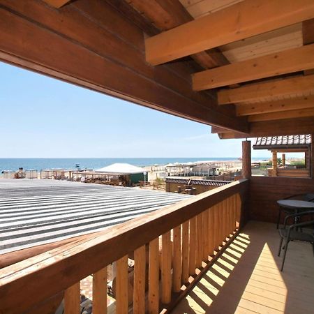 Пегас Hotel Zaliznyi Port Buitenkant foto