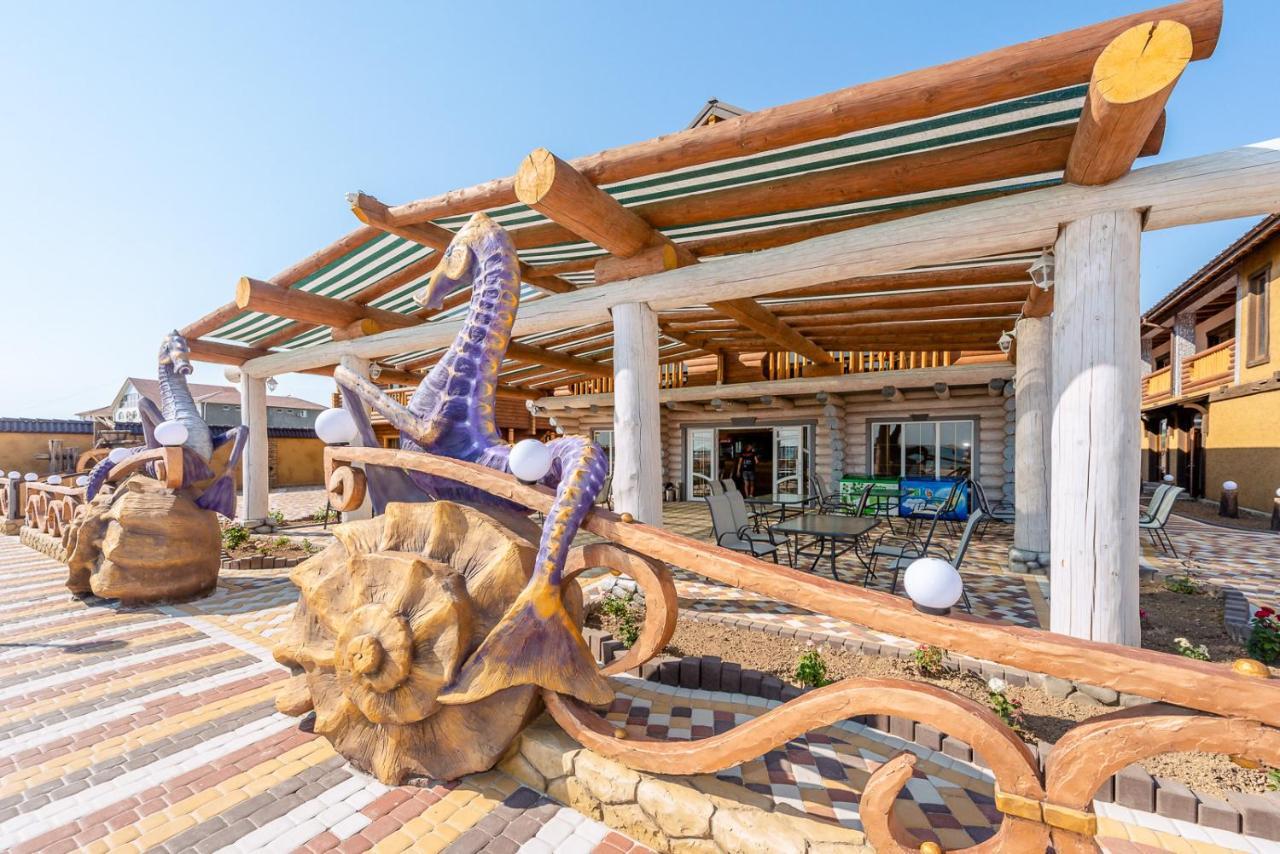 Пегас Hotel Zaliznyi Port Buitenkant foto