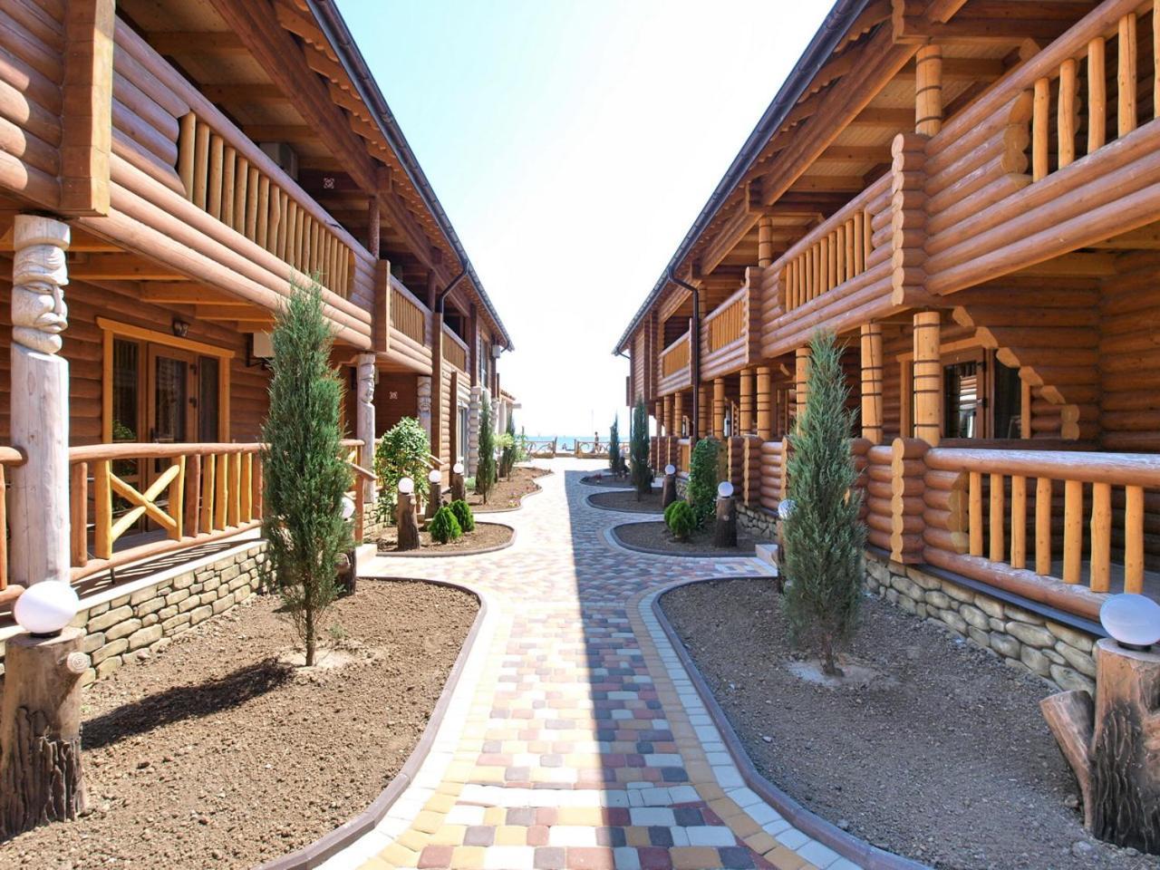 Пегас Hotel Zaliznyi Port Buitenkant foto