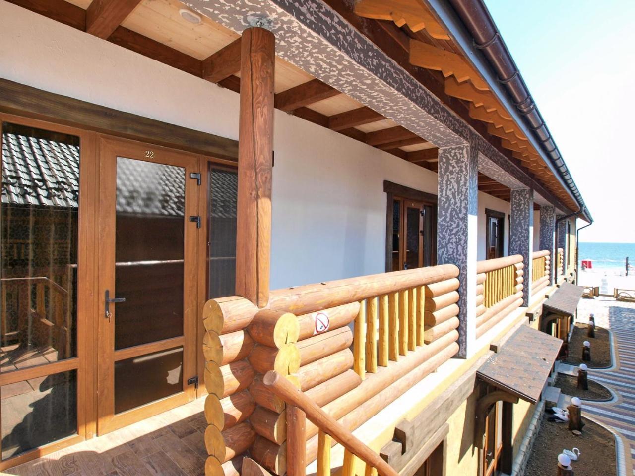 Пегас Hotel Zaliznyi Port Buitenkant foto